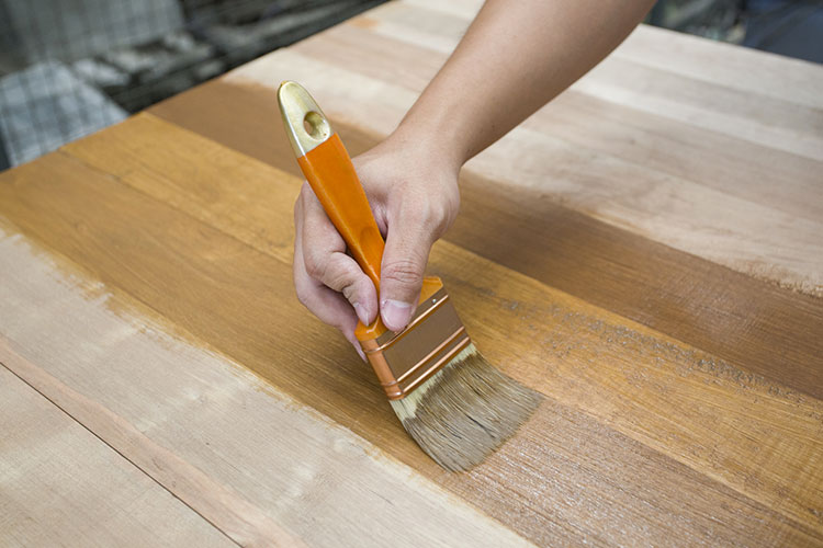 Comment Protéger Un Meuble En Bois Des Taches Sinto